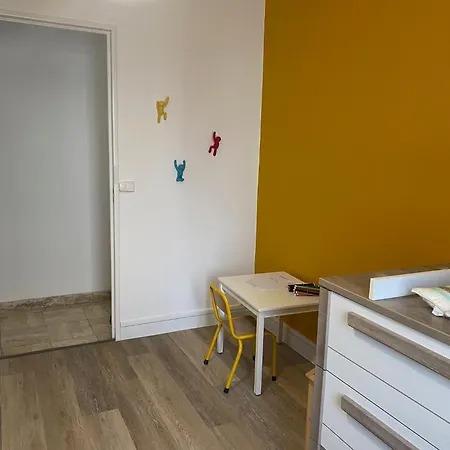 Holiday home Maison Donizetti Avec Jardin Et Parking - Proche Metro Vitry-sur-Seine